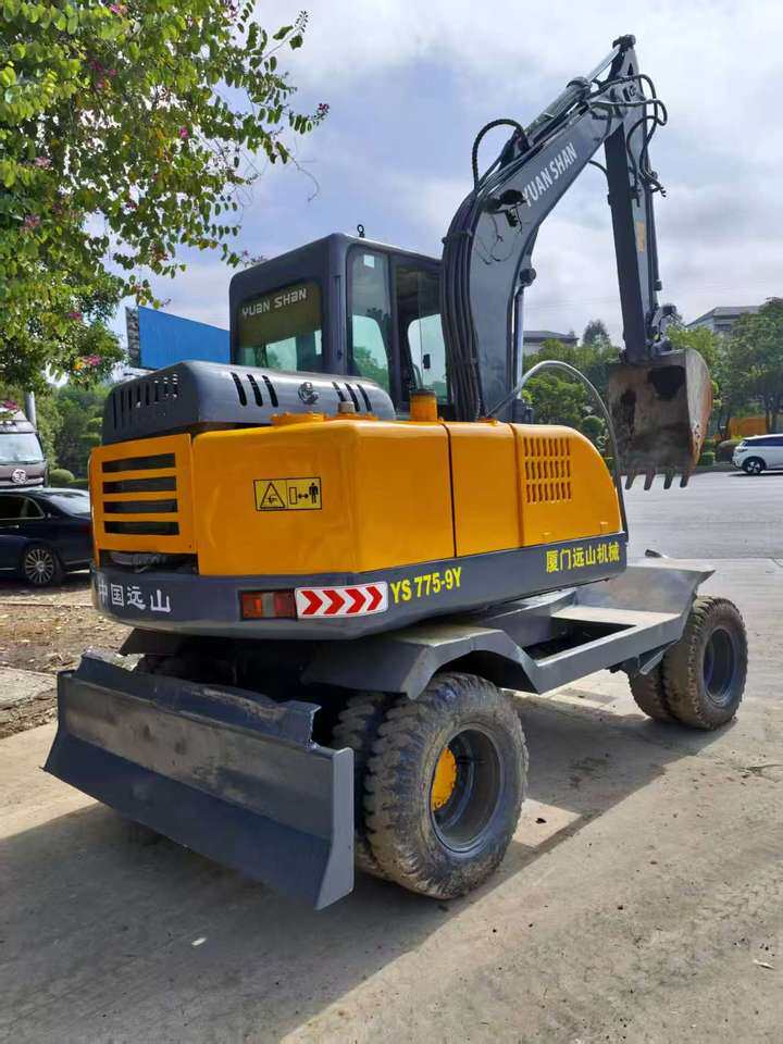 3月6日贺州轮式挖掘机一台网络拍卖公告