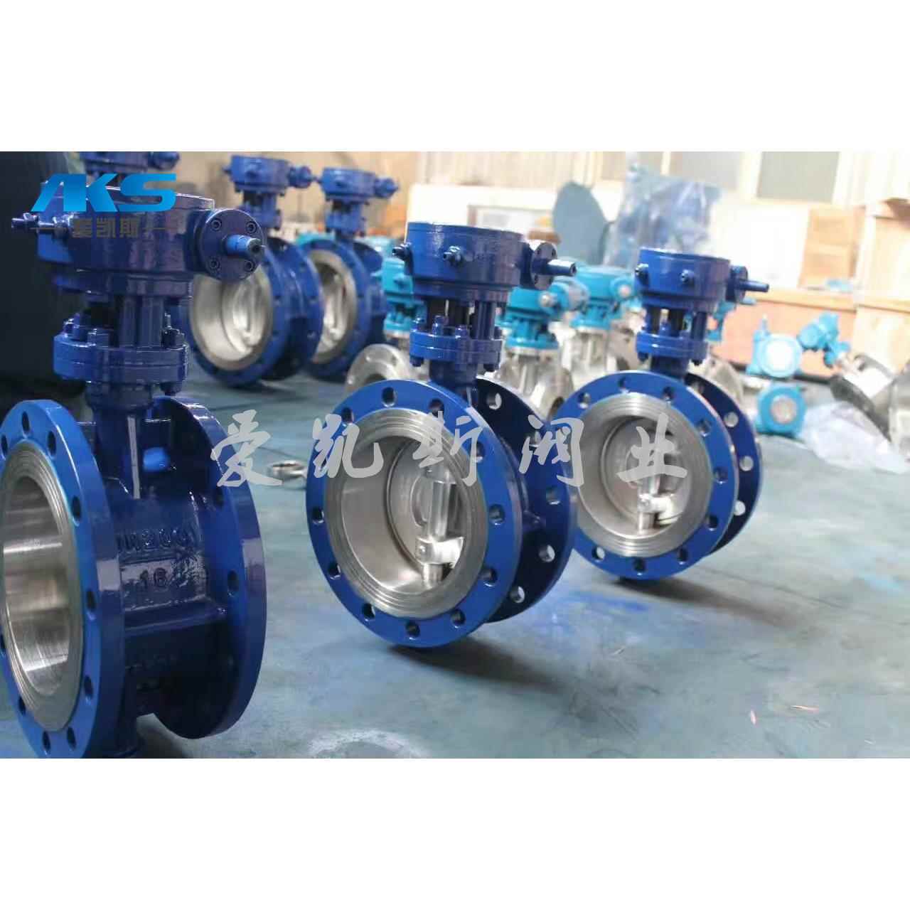 D343H-16C DN100 铸钢硬密封法兰蝶阀耐高温涡轮手动三偏心蝶阀