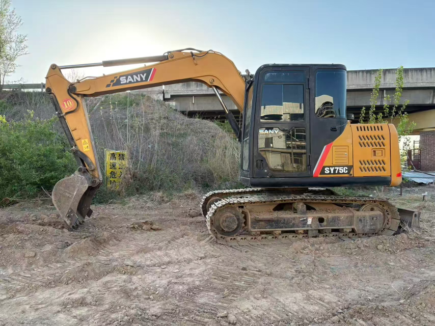 4月12日邢台三一75挖掘机网络拍卖公告