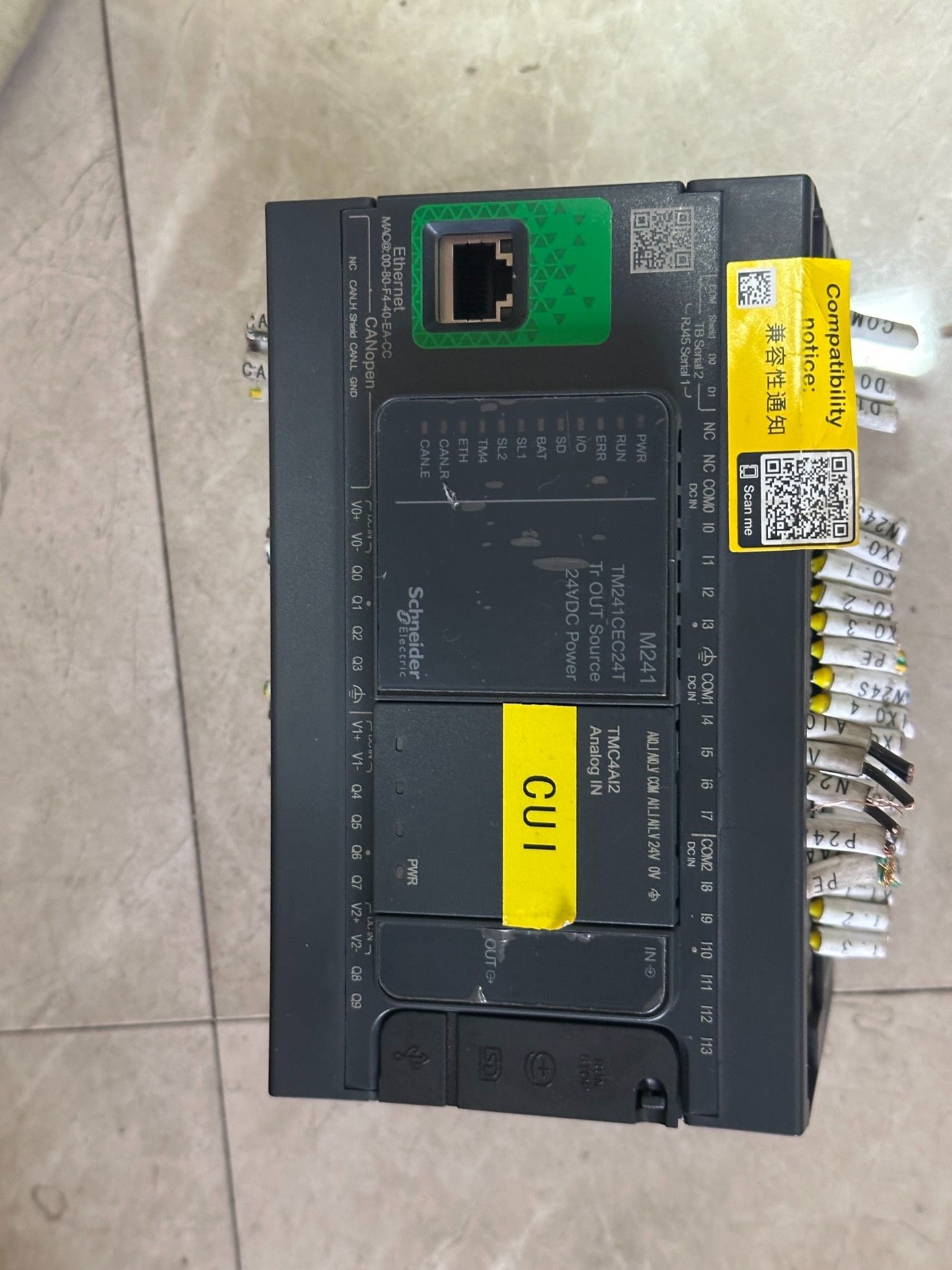 施耐德PLC TM241CEC24T