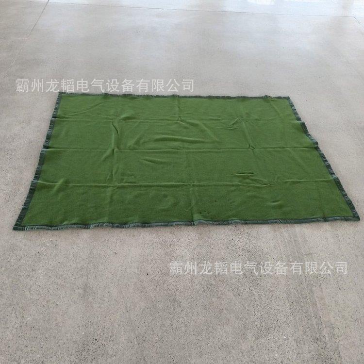 民政储备地震应急救灾铺盖保温混纺毯防潮保暖野营毛毯单人铺盖毯