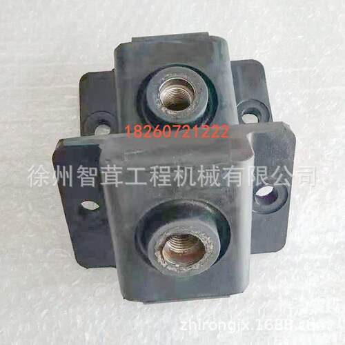 徐工压路机发动机 变速箱底脚垫 支腿减震橡胶块 配件
