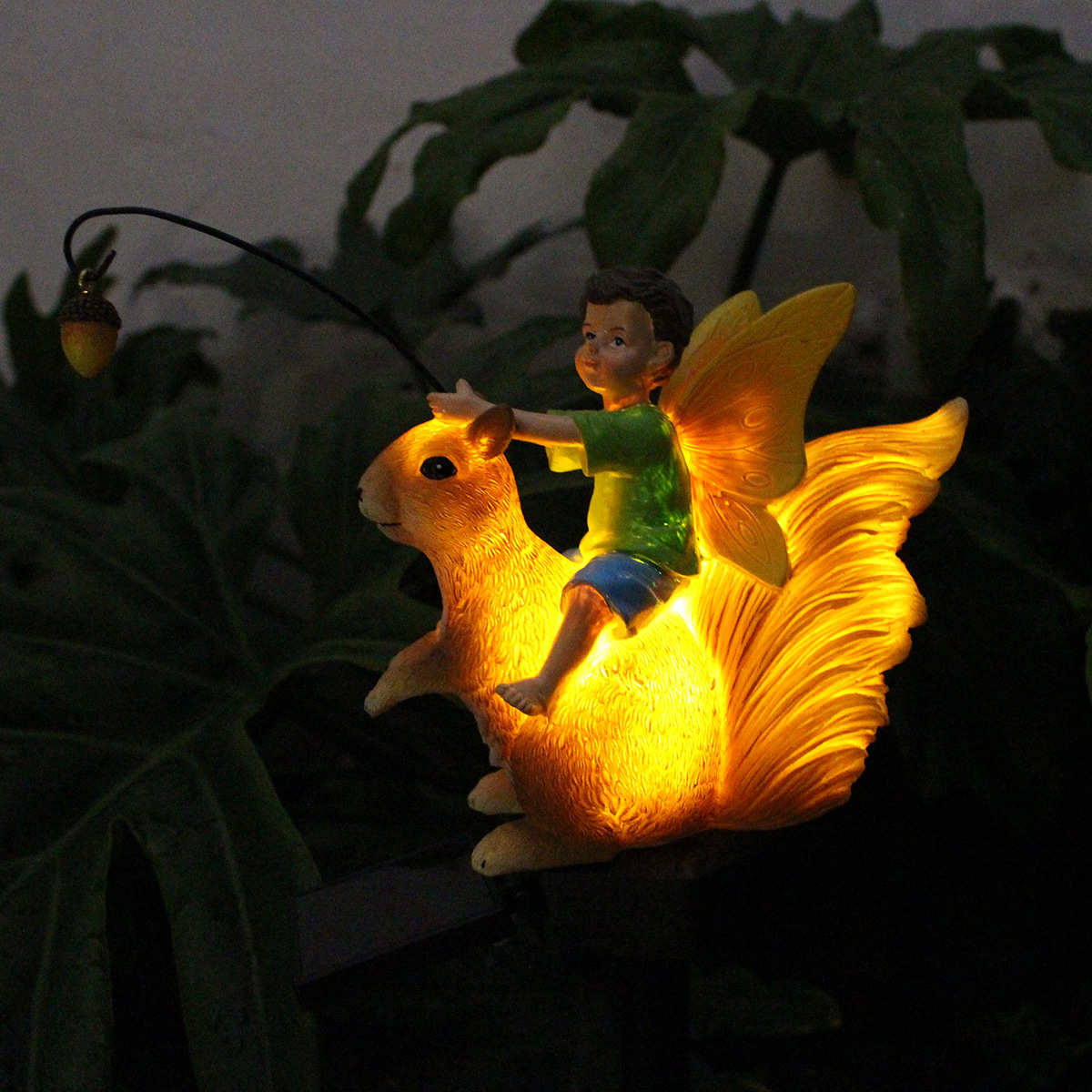 新品太阳能花仙骑松鼠插件花园庭院装饰品仙子花园树脂摆件