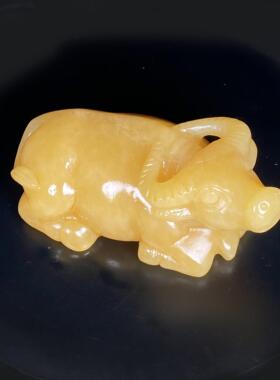 天然玉石牛摆件黄玉卧牛招财生肖牛水牛家居客厅玄关办公室装饰