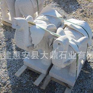 园林景观动物雕刻小区花园摆放石制动物石雕厂家直供