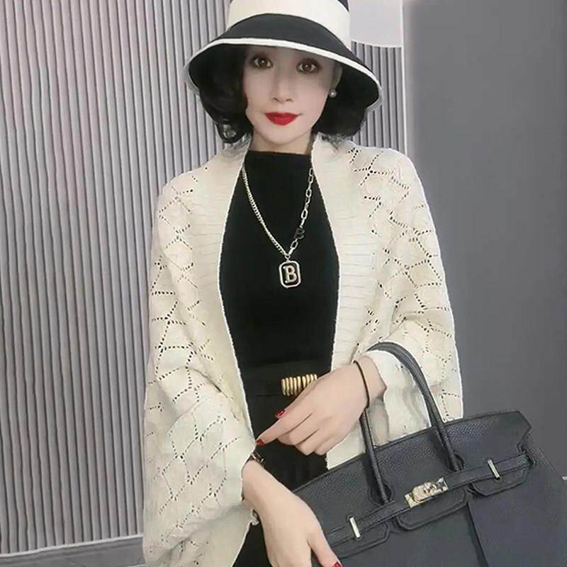旗袍披肩外搭女2026新款春节时尚洋气高档配裙子斗篷针织开衫外套