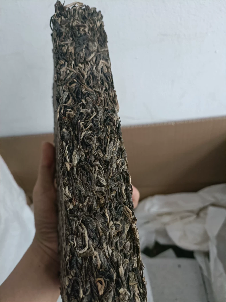 1000克普洱生磚，存放價值高，2024年春 普洱茶 BUASHOP普洱老茶