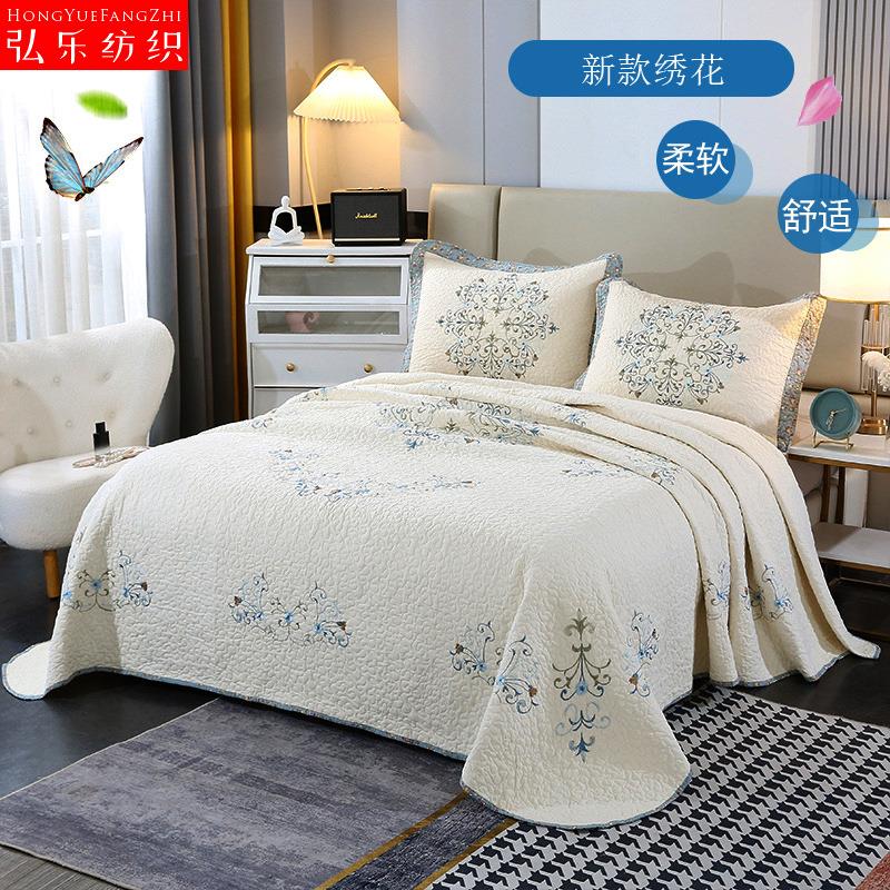 宫廷绣花床盖三件床上用品套厂家婚庆