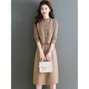 收腰连衣裙女秋冬新款长袖洋气打底衫大码毛衣裙搭配马甲两件套装