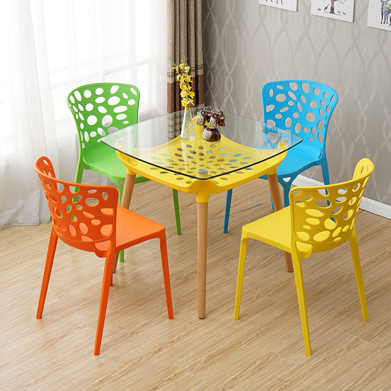 北欧时尚钢化餐桌现小户型家用方桌咖啡厅咖啡店洽谈接待桌椅组合