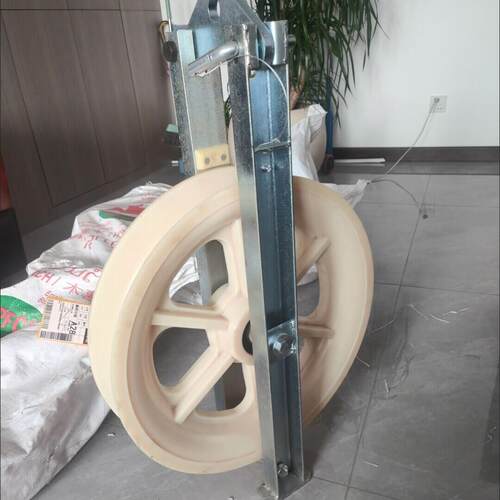 大直径三轮放线滑轮408*80508高塔用动滑轮电力工具裸导线U型吊轮