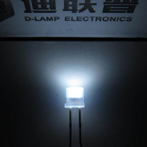5MM平头雾状白红绿蓝灯珠 F5雾状圆柱形发光管 through hole led