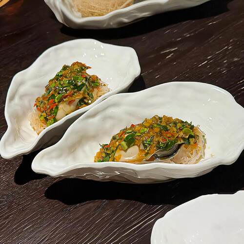 创意陶瓷餐具异形扇贝盘子菜碟酒店餐厅凉菜冷菜不规则生蚝纯白盘