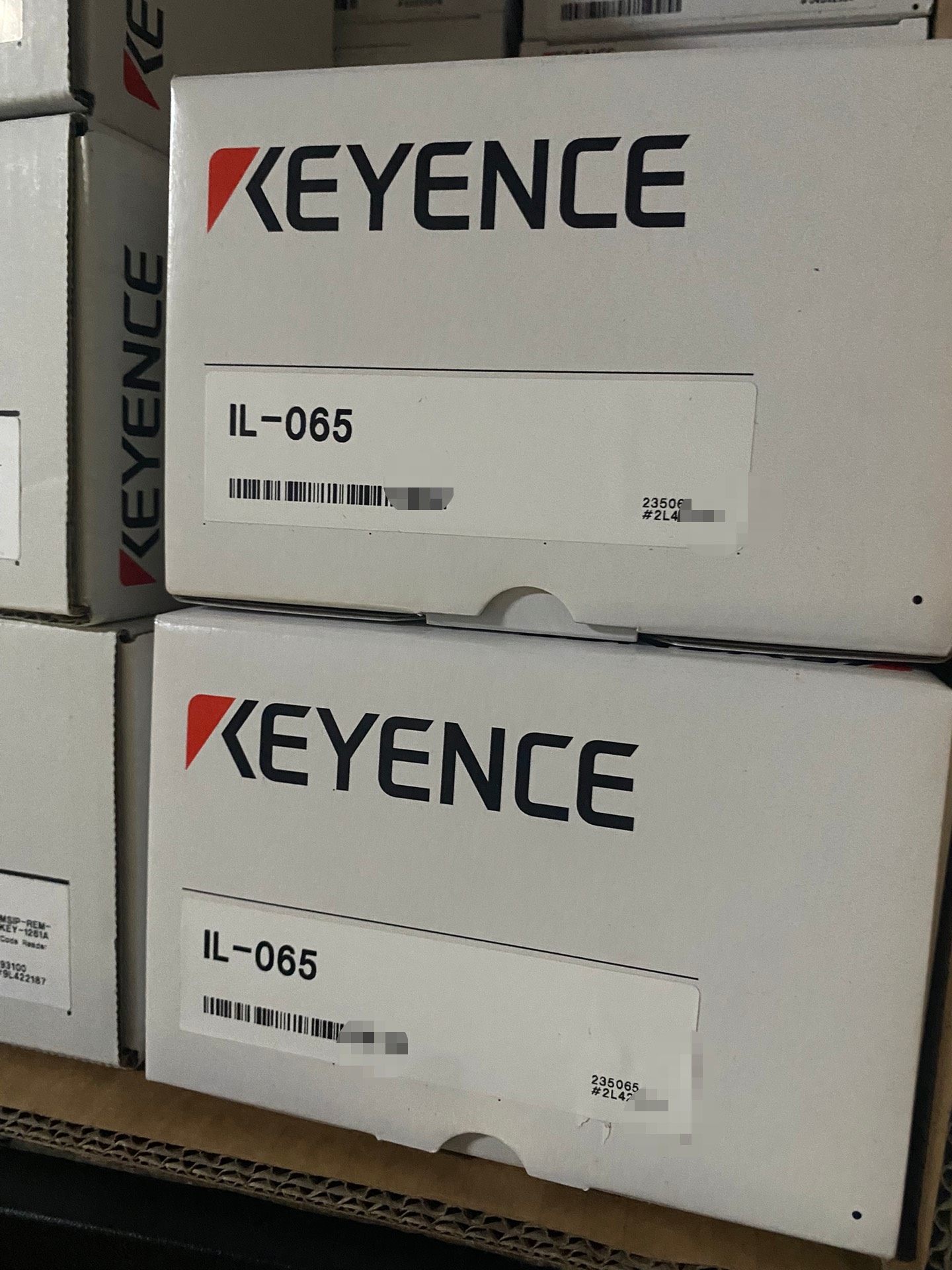 基恩士IL-065，全新正品码盒一致