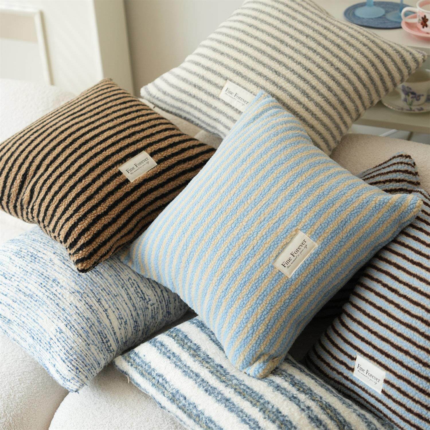 北欧风多巴胺春季条纹腰枕抱枕沙发客厅卧室办公室