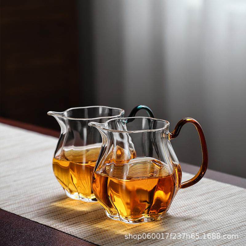花瓣公杯彩色带把耐高温加厚高硼硅玻璃泡茶公道杯大号分茶器