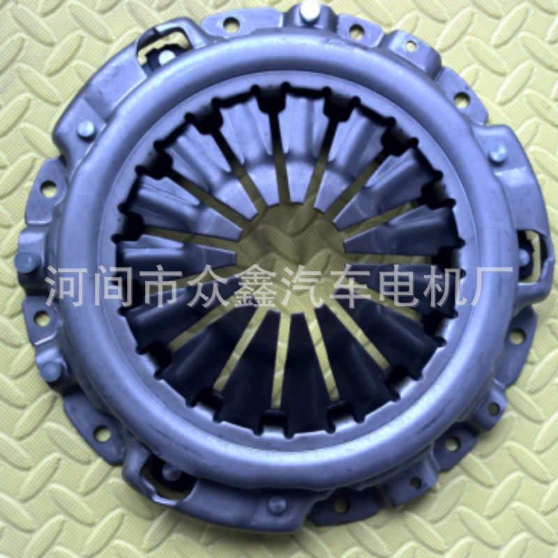 MN171120  MBC645  M310090 汽车配件 离合器总成 离合器压盘