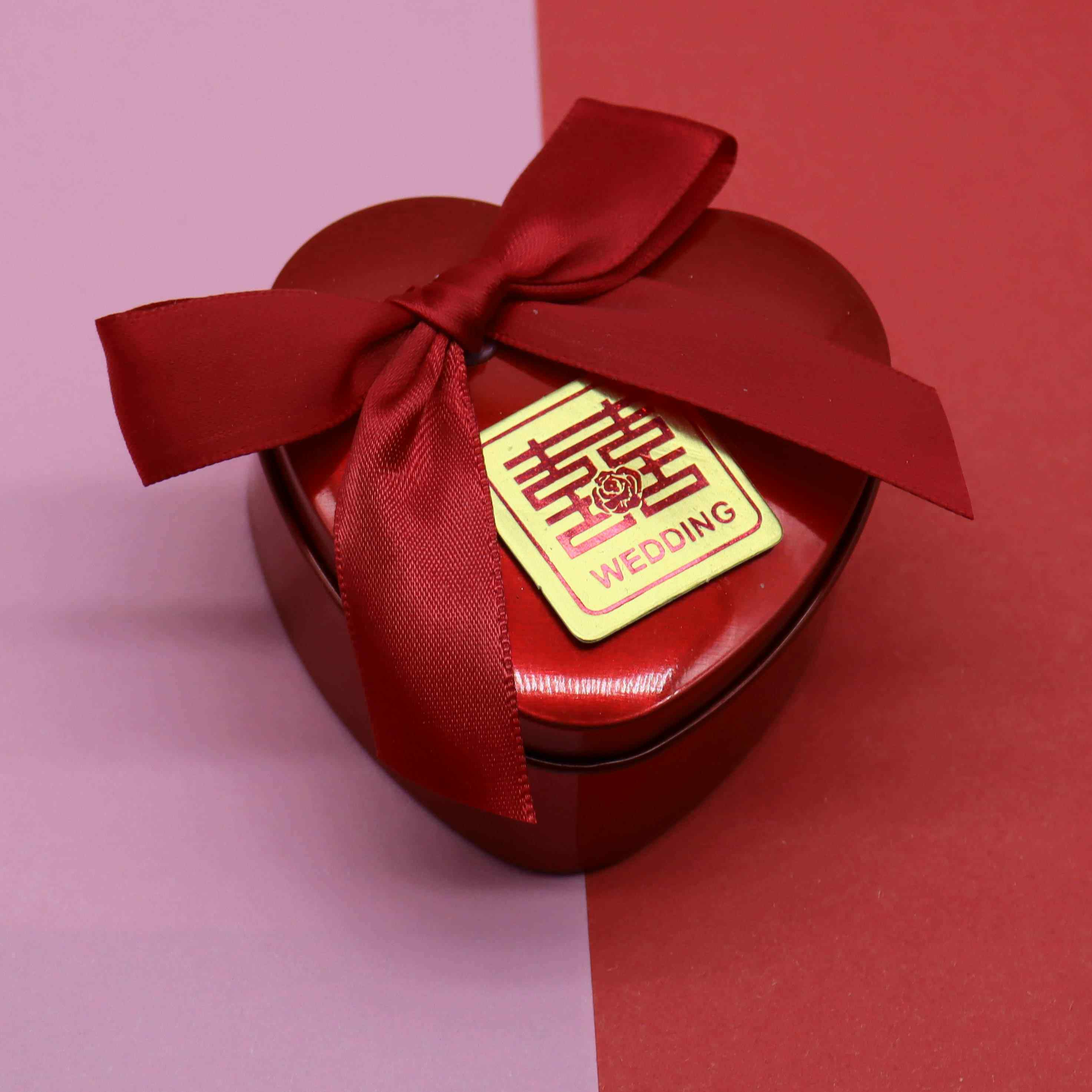 高档包新款心形马口铁喜糖盒创意礼糖果盒个子性喜品糖装婚庆中号