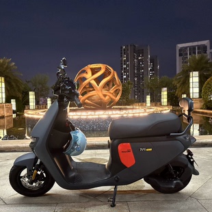 适用九9号电动车F系列一体座垫加长坐椅拓展座椅FZ110F90MF90F60