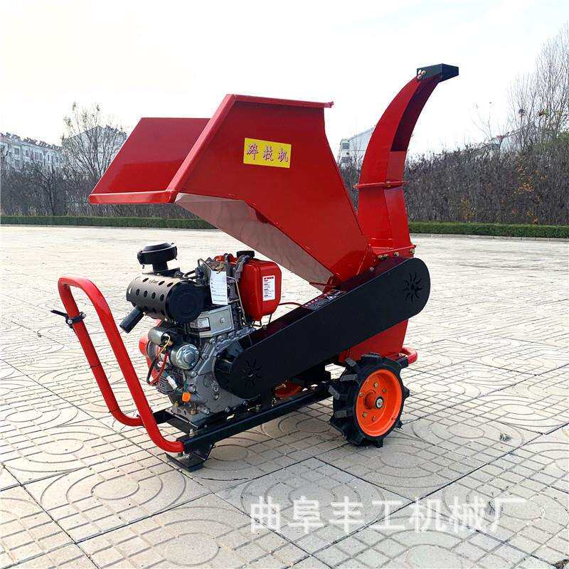 移动树枝粉碎机 大马力果树枝叶破碎机干鲜树枝秸秆粉碎还田机