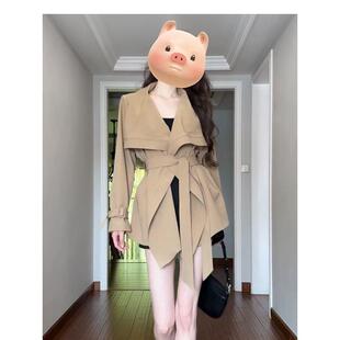 秋季古早短款风衣女款2026新款小个子大翻领气质外套春秋设计感秋