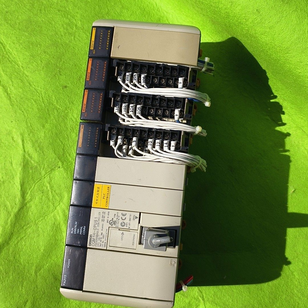 拆机欧姆龙PLC，CQM1H－CPU51一套，功能包好，成色