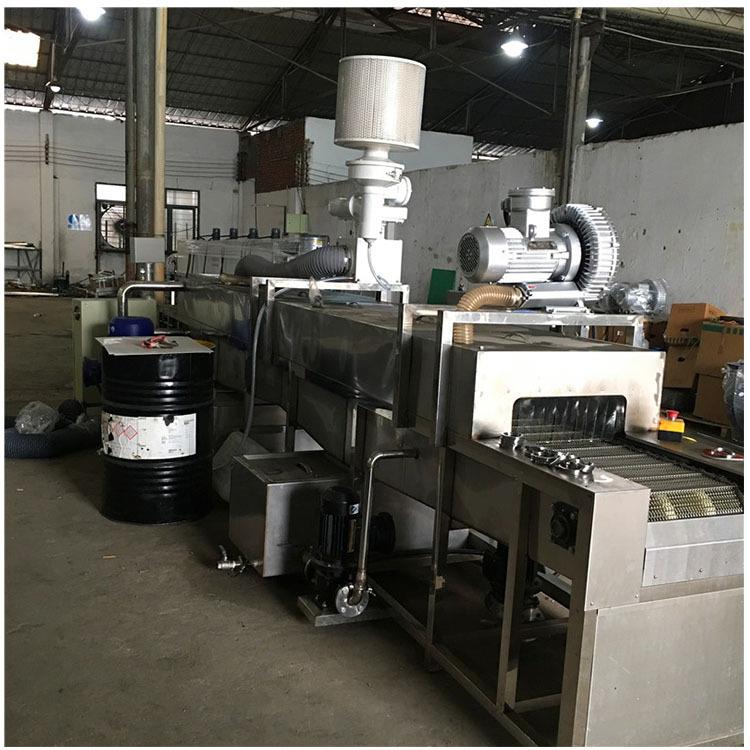 隧道式煤油清洗机玉环汽车配件除油喷淋清洗设备工业超声波清洗机