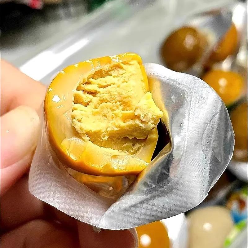 贤哥鹌鹑蛋单颗装34颗盐焗无壳卤蛋即食小包装宿舍囤货零食一整箱