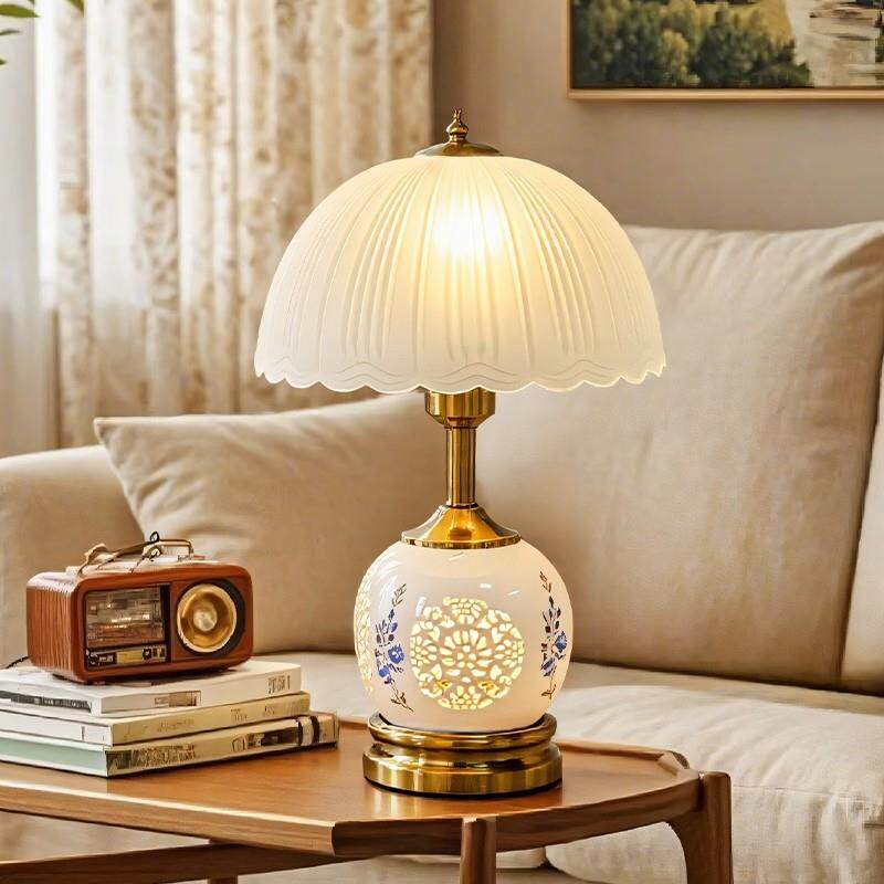 覆古主卧室婚庆台灯新中式陶瓷卧室床头灯结婚婚房温馨长明灯暖光