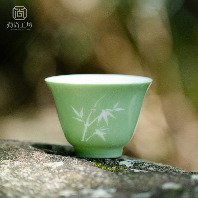 功夫茶石青留白竹影品茗陶瓷茶杯