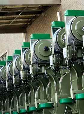 东莞式大型铆钉四爪空心铆KWC合机铆钉机中空钉半自动下料铆钉立