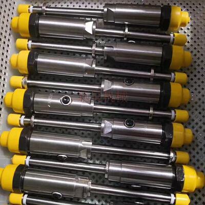 4W-7017 8N7005喷油器4W7017挖掘机配件喷油器8N-7005