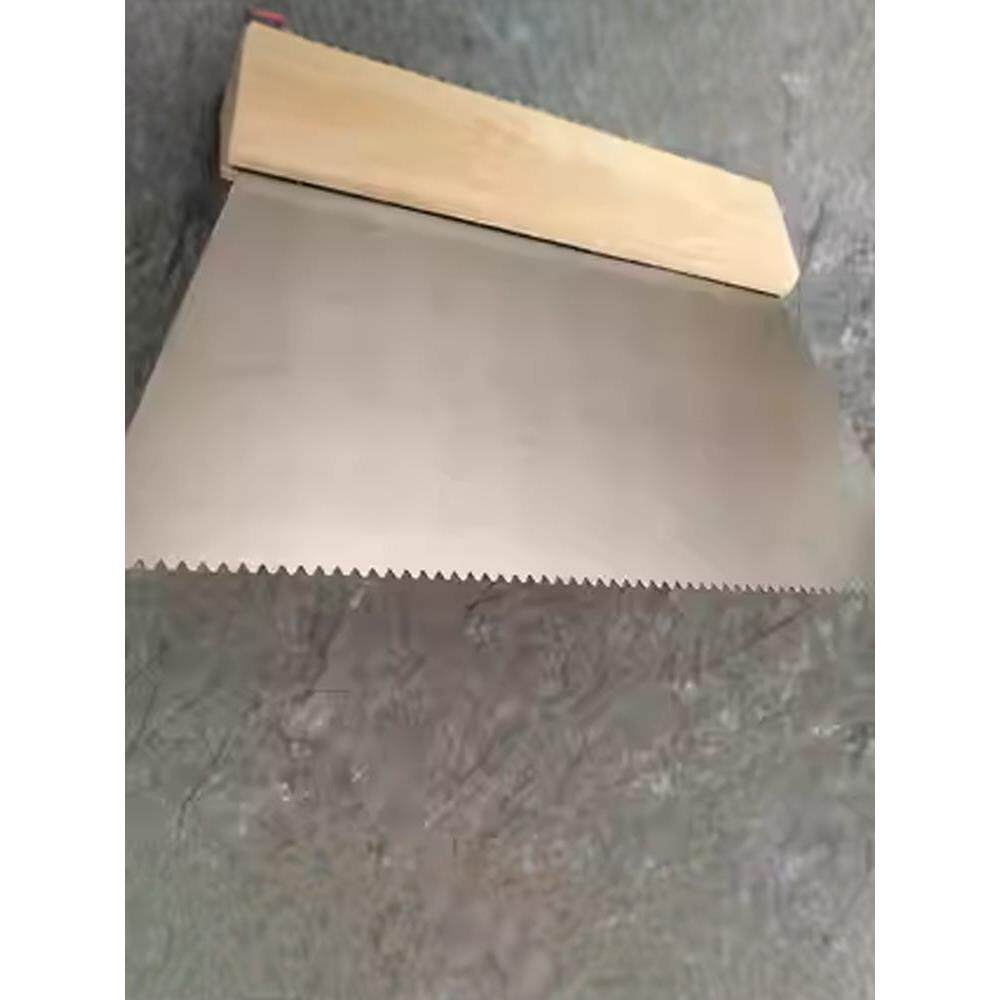 .塑胶地板工具 刮胶板锯齿自流平刮板胶水刮水泥地板胶刮。T