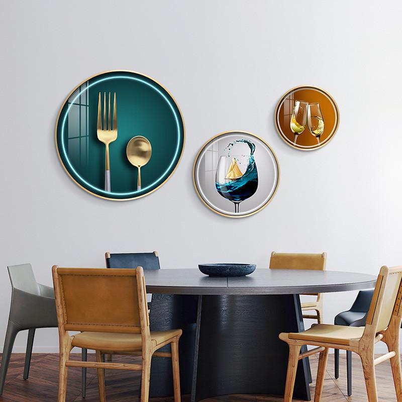 现代轻奢餐厅装饰画创意组合圆形挂画晶瓷画玄关背景墙画饭厅壁画图片