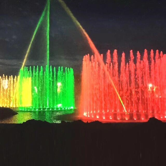 广场音乐喷泉厂家水池旱喷水景喷头波光鱼塘水幕投影整套设备控制