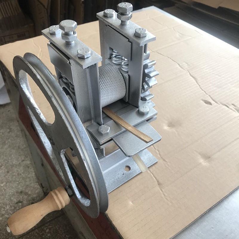 竹条分层机 手动破竹机 竹子加工机器 竹条开片机 破篾机手摇其他