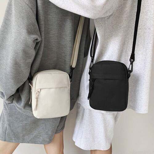 Single shoulder bag for men