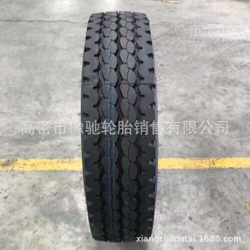 载重卡车钢丝轮胎10.00 11.00 12.00R20 900 1000 1100 1200R20