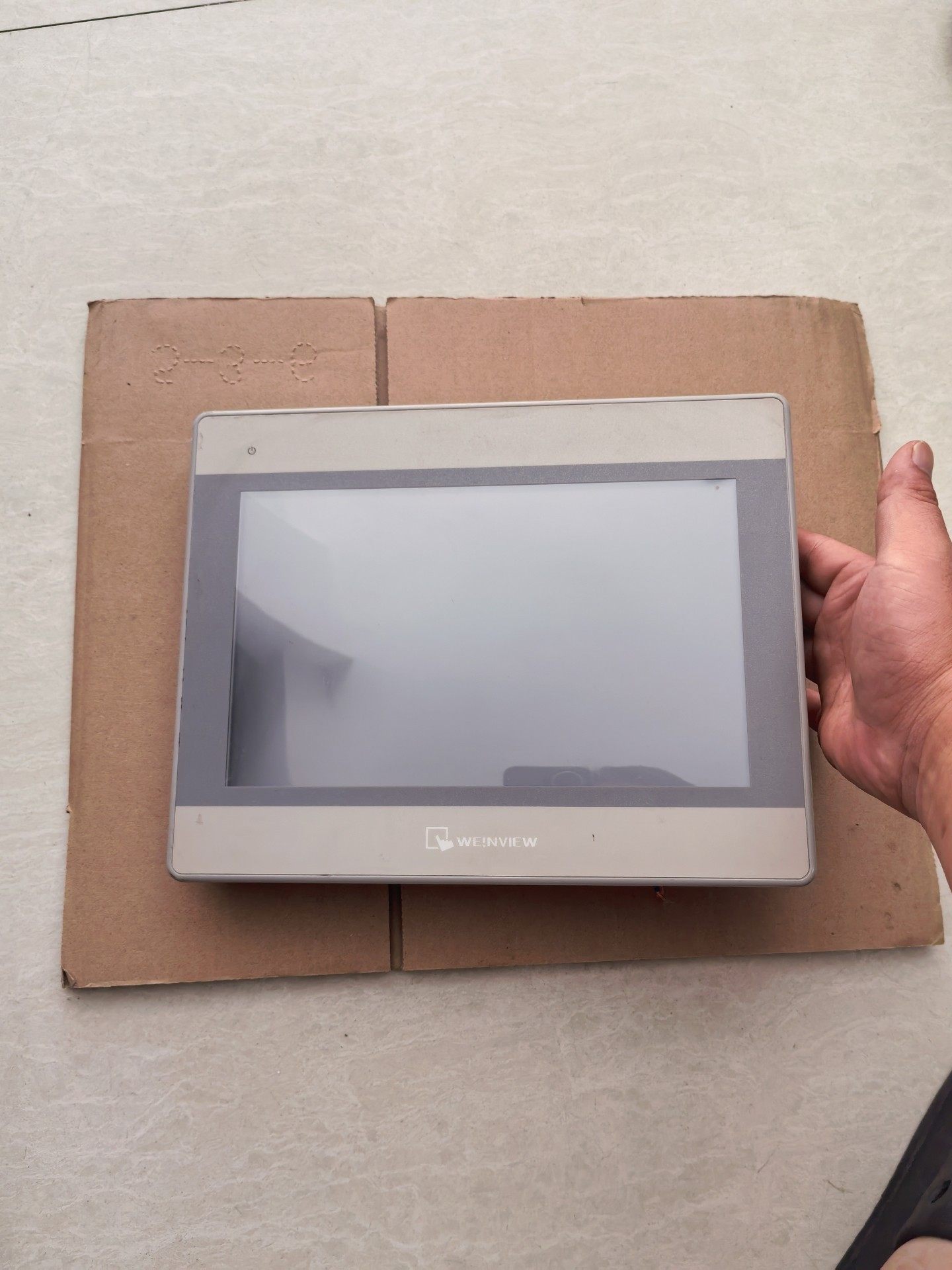 威纶触摸屏，MT8101iE，设备拆机，成色好如图所示，图片