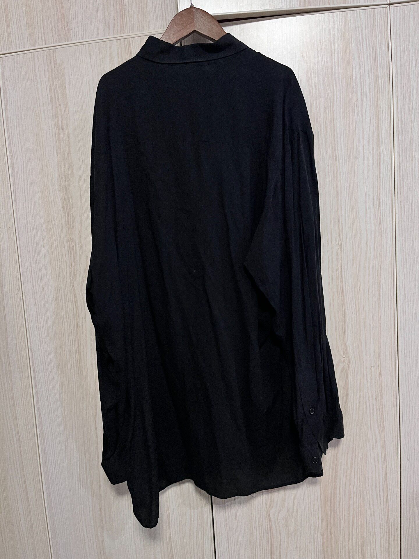 Yohji Yamamoto Long-Sleeve Button-Front Shirt — front