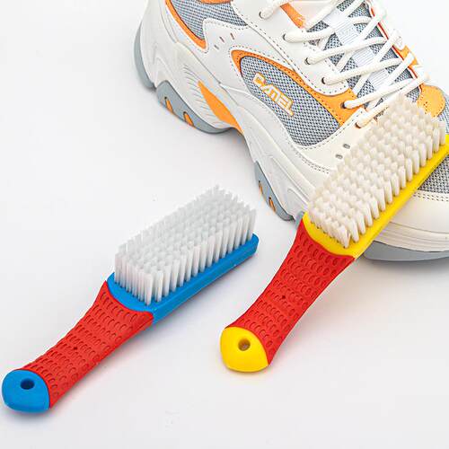 Nano Shoe Brush, a miraculous shoe cleaning tool with soft b