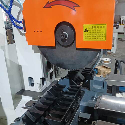 全自动切管机425cnc伺服送料圆锯机切口平整钢管镀锌管数控切割机