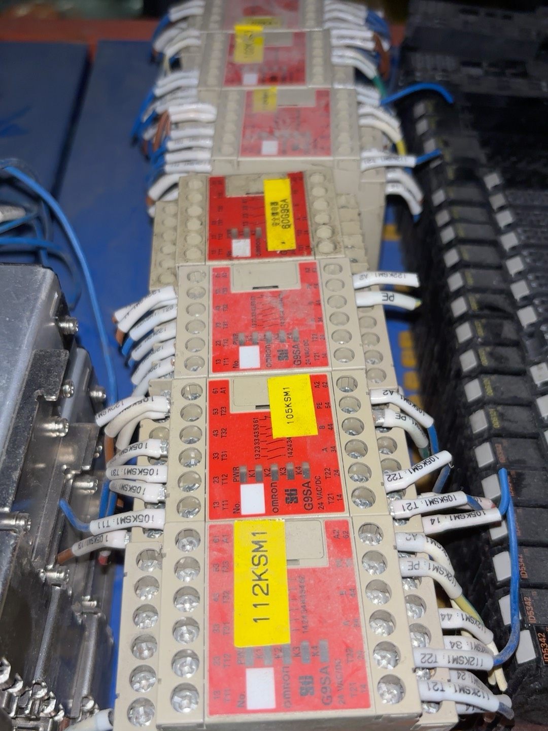 全新没拆封原装欧姆龙安全继电器