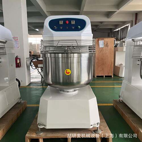 75kg100kg自动和面机 两包粉三包粉四包粉立式螺旋面粉搅拌机