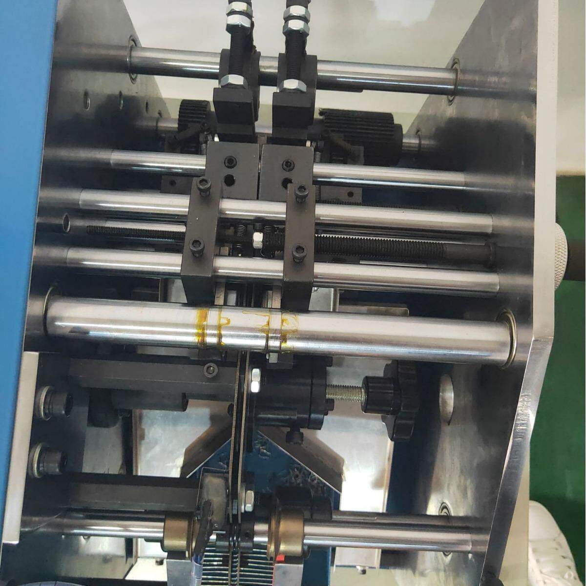 厂家直阻销全自动型散装RZS装电阻成型机，3W电架高成带机