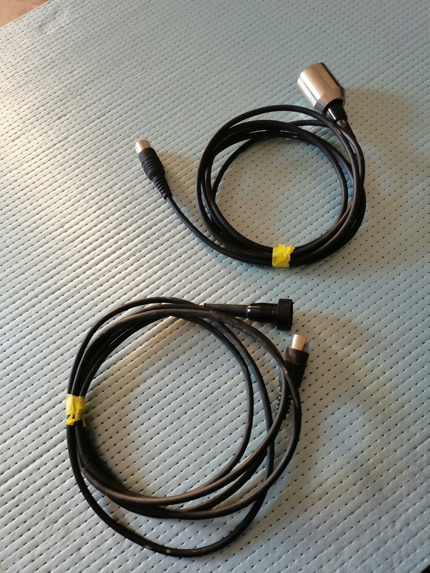 浦和BM14尾线，一条完好，一条线断了当配件