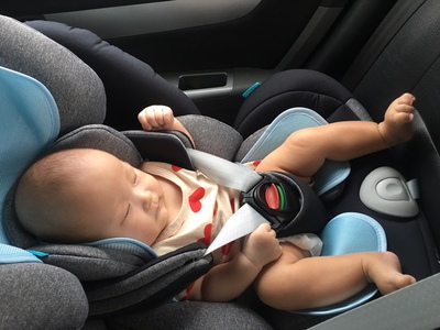 apramo儿童安全座椅怎么样一个月后开始后悔了诉说原因