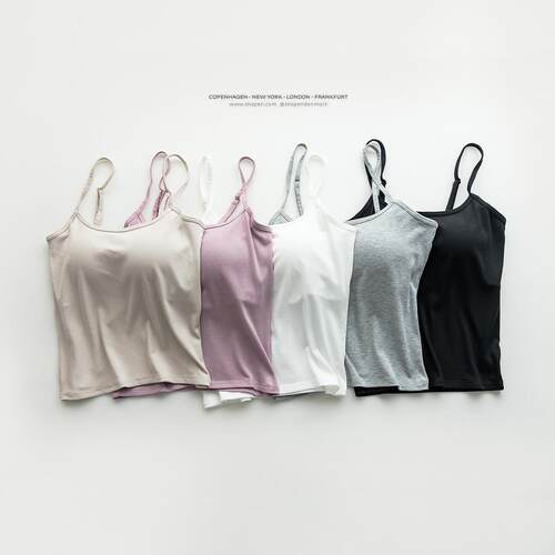 Women's bra free one-piece underwear with chest cushion,