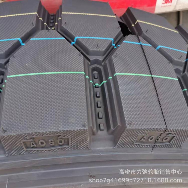 1100R20钢丝胎重载轮胎短途货车自卸车轮胎花纹加深防扎1100r20