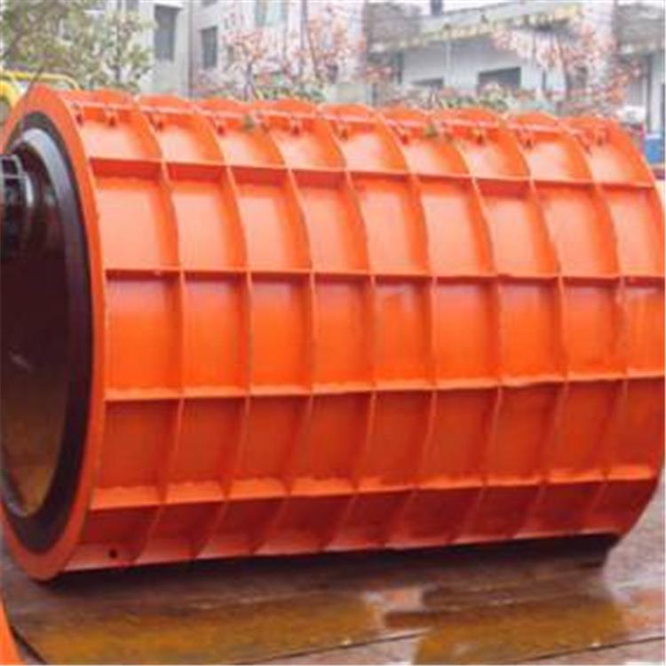 山东雨成水泥管制品模具 钢筋水泥管模具 水泥电杆模具